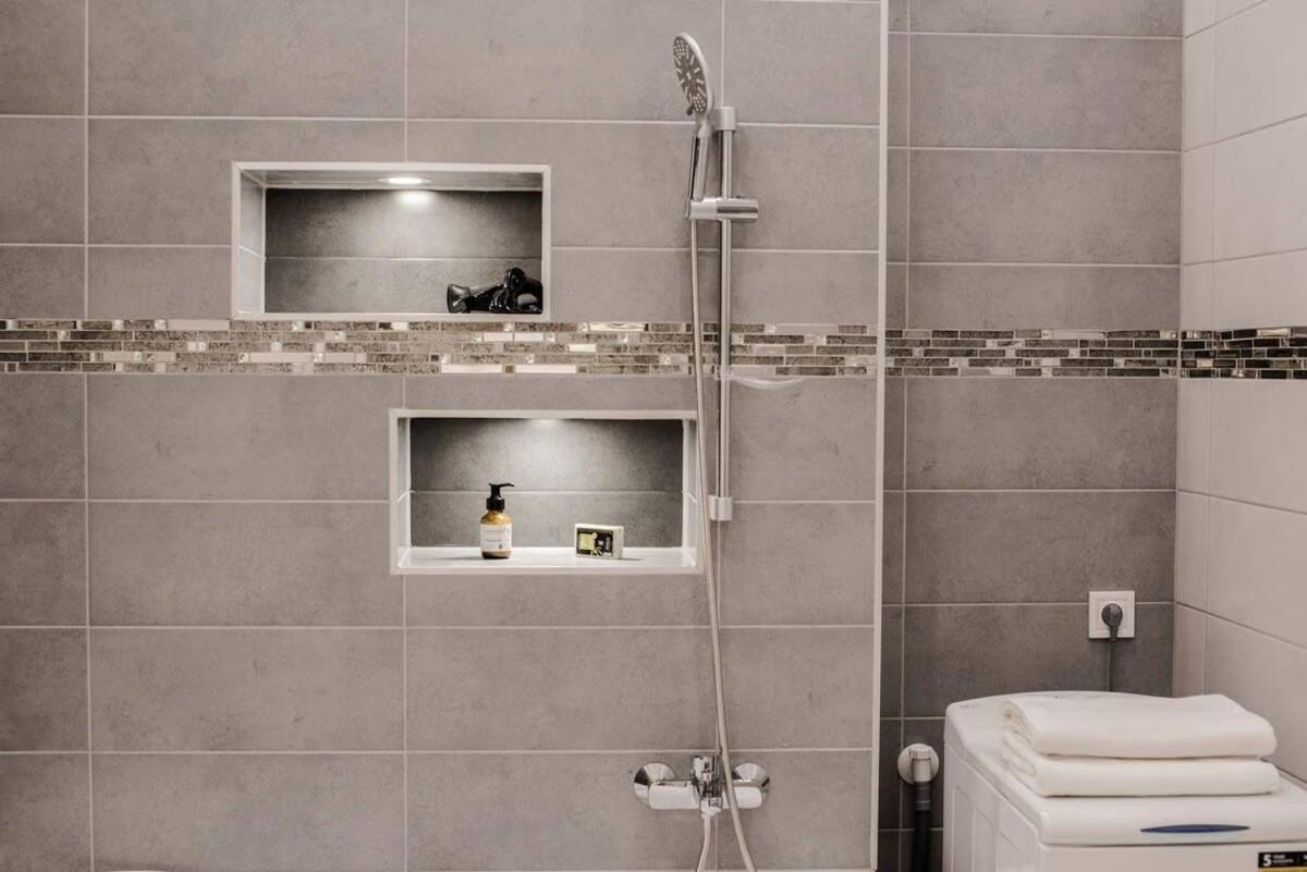 New Luxury Apartment In The Center With A/C 부다페스트 외부 사진