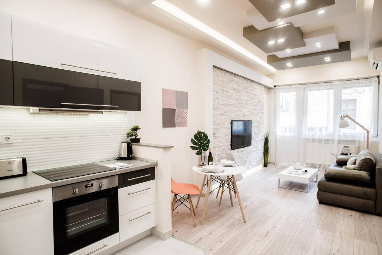 New Luxury Apartment In The Center With A/C 부다페스트 외부 사진